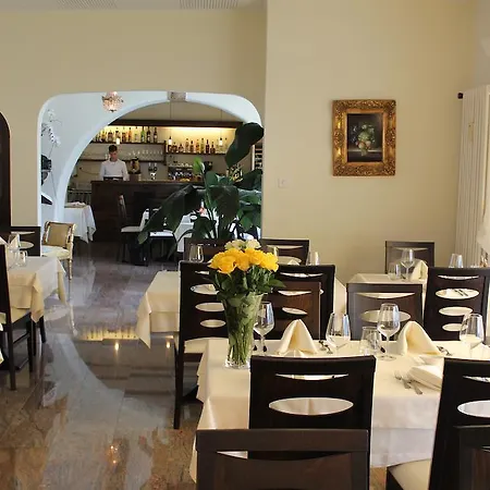 Ristorante San Martino * ロンコ・ソプラ・アスコナ